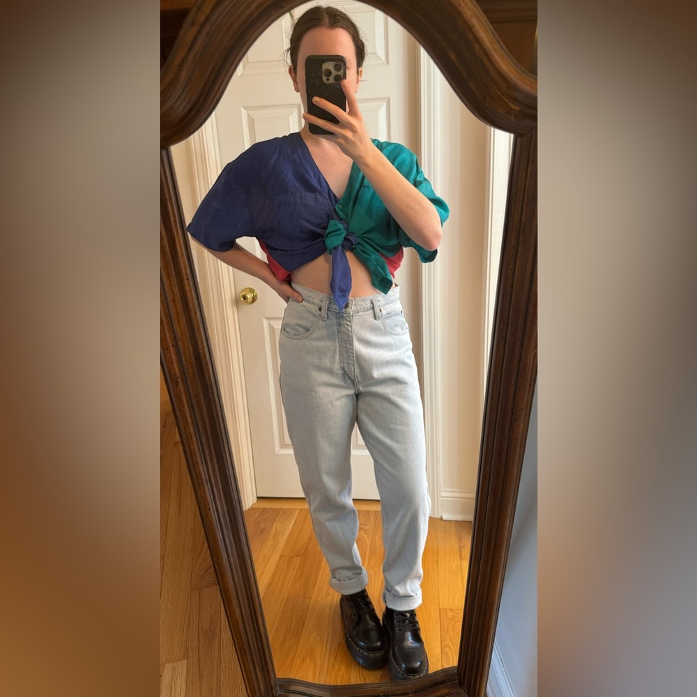 *3 for $9* Vintage Silk Colorblock Blouse - Picture 4 of 14